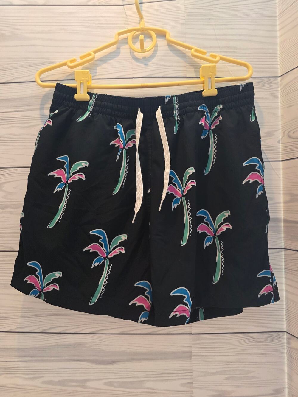 Chubbies Swim Trunks Men L Black Havana Nights 5.5” Inseam Palm Tree Mesh Liner